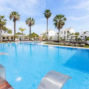Honorio - Pool And Garden Aparthotel